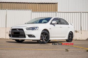 MITSUBISHI LANCER ALTAIR MATTE BLACK WITH GLOSS BLACK LIP